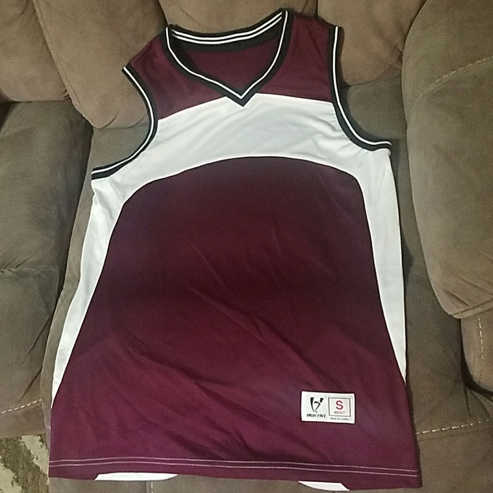NWOT plain jersey sz S